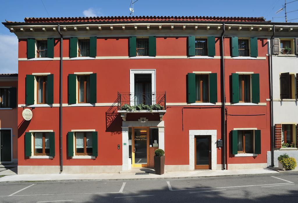 Albergo Croce D'Oro Dolcè Buitenkant foto