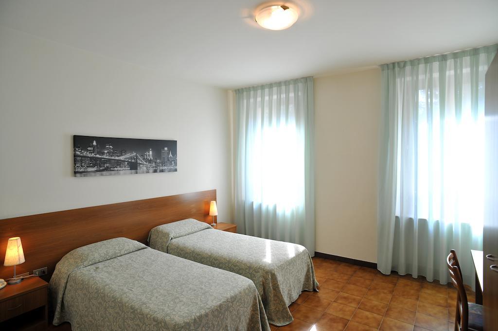 Albergo Croce D'Oro Dolcè Kamer foto
